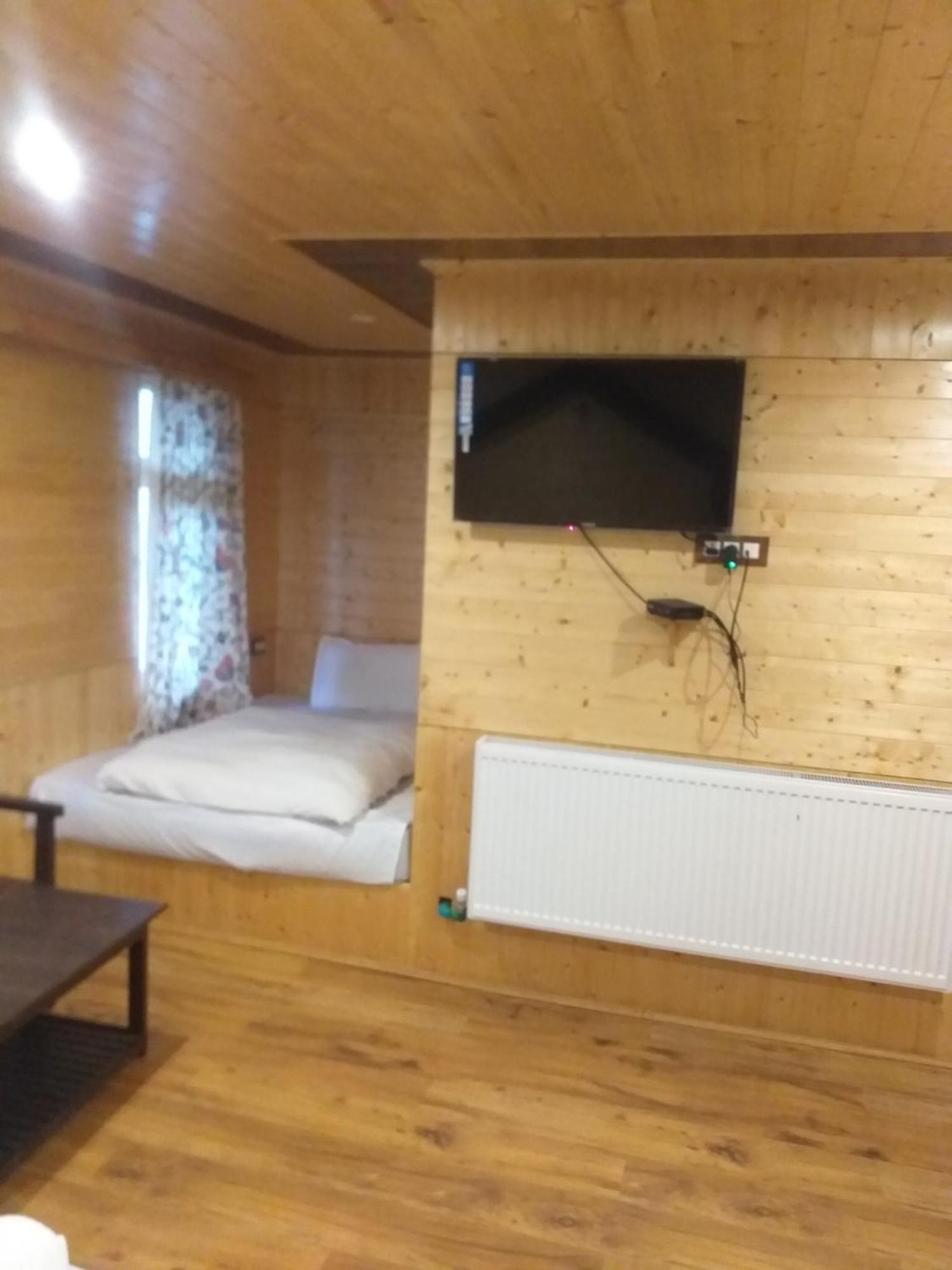 Pine Palace Resort Pahalgām Zewnętrze zdjęcie
